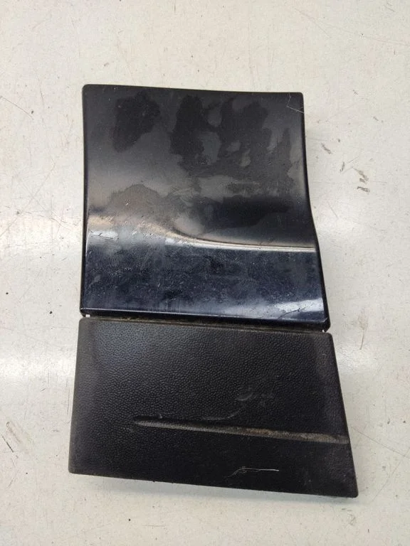 Fender trim (molding) 7P5854959