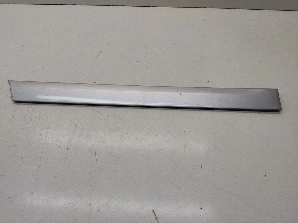 Fender trim (molding) 8P3853700