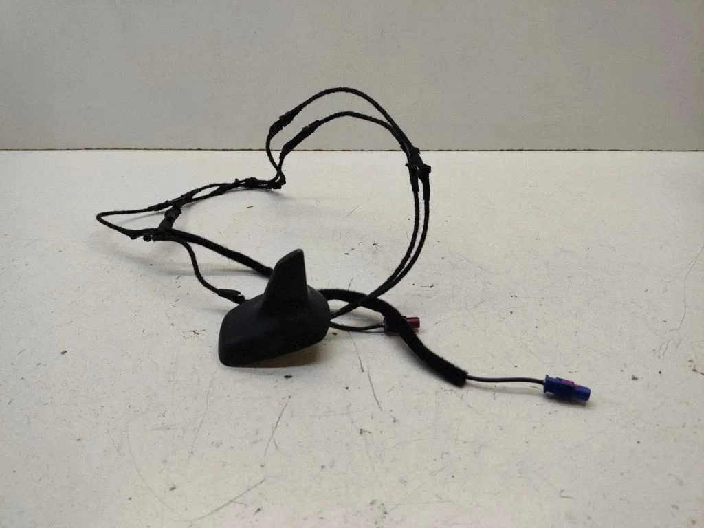Antena (GPS antena) – Audi A5 8T 8F (2007-2016)