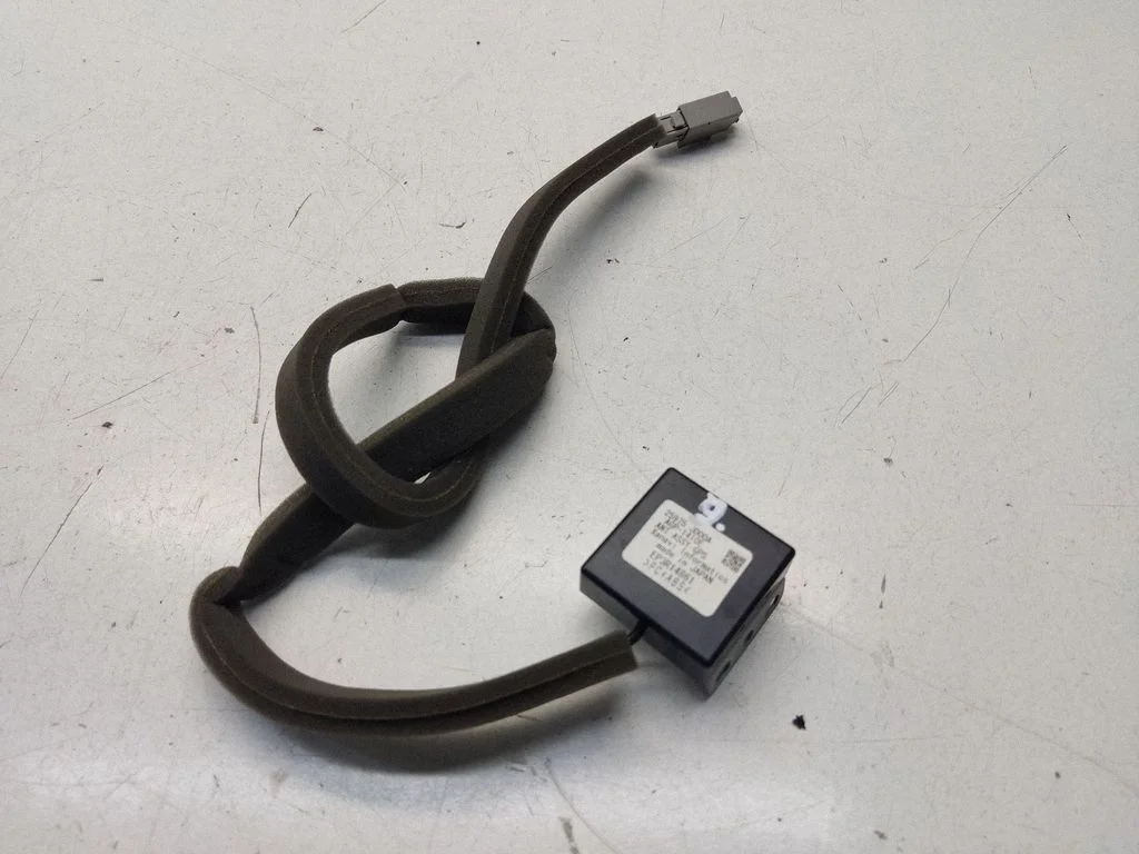 Aerial GPS antenna 25975JD00A