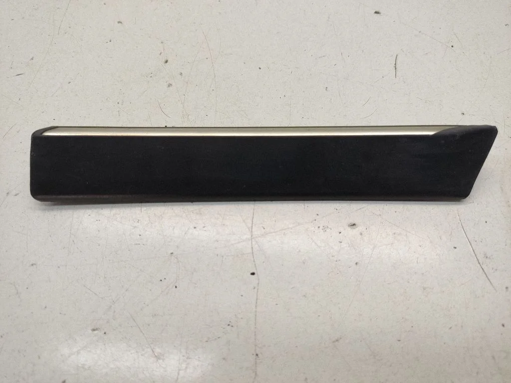 Fender trim (molding) – BMW 5 Series E39 (1996-2003)