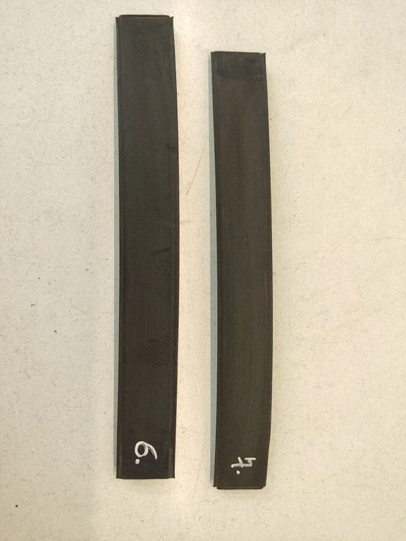 Roof trim bar molding cover – centre