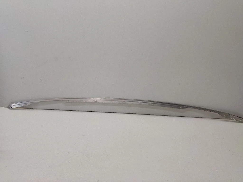 Roof trim bar molding cover – rear
