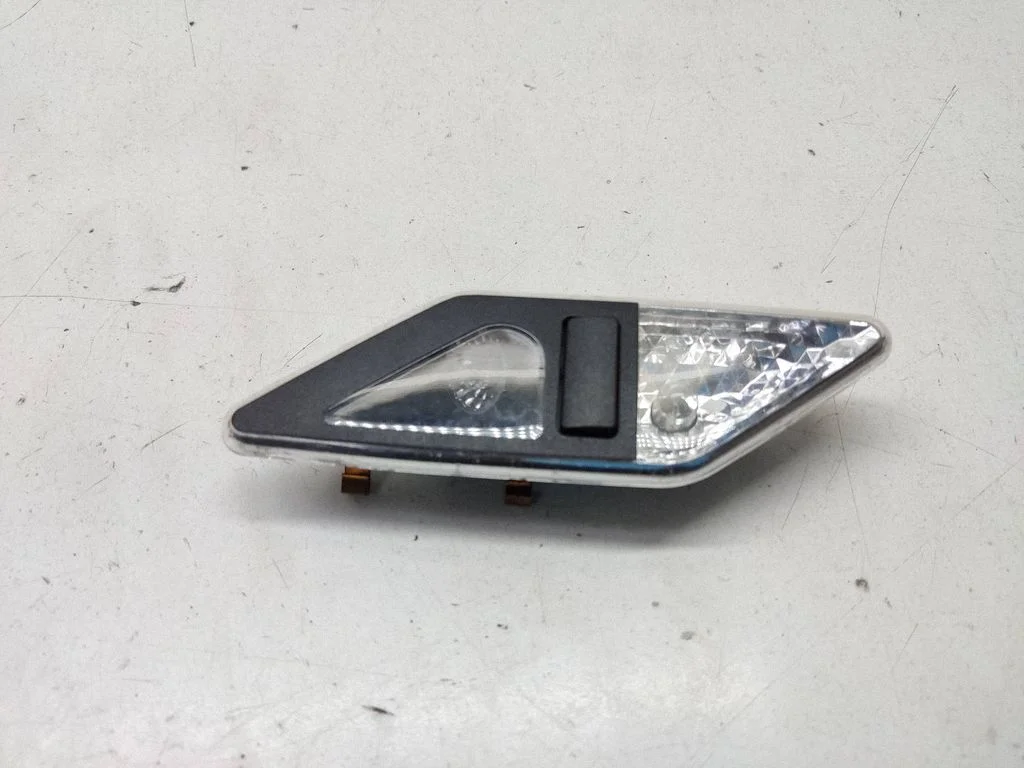 Other interior light 8375586