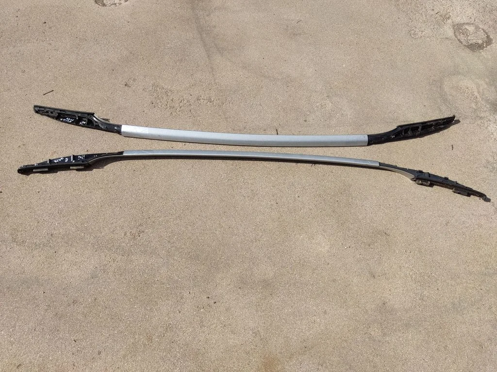 Roof bar rail 8V41S55123BC – Ford Kuga I (2008-2012)