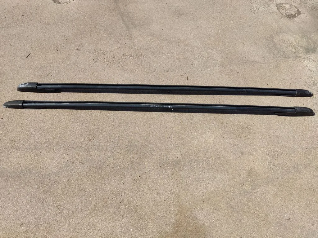 Roof bar rail 04857447AA
