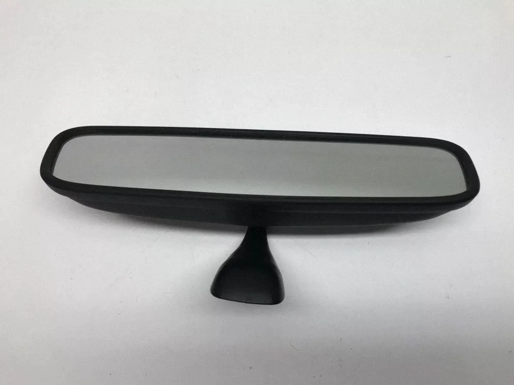 Rear view mirror (interior) – front