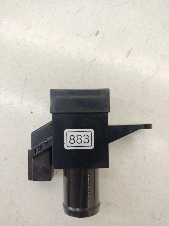 Interior temperature sensor – front
