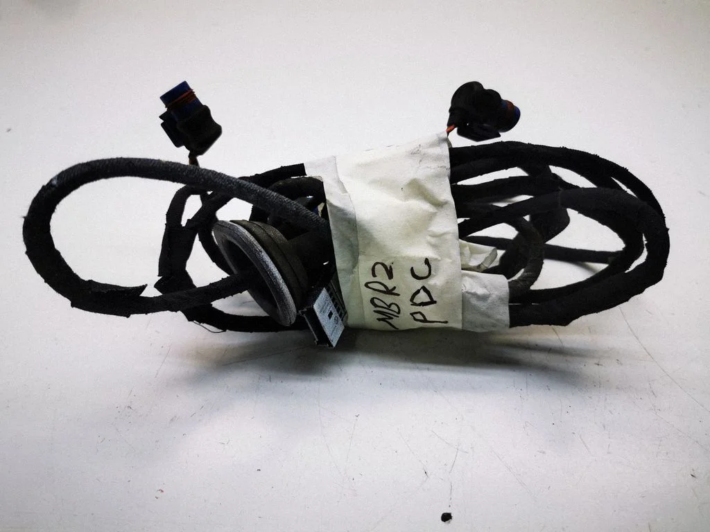 Parking sensor (PDC) wiring loom – Mercedes-Benz R-Class W251 (2005-2013)