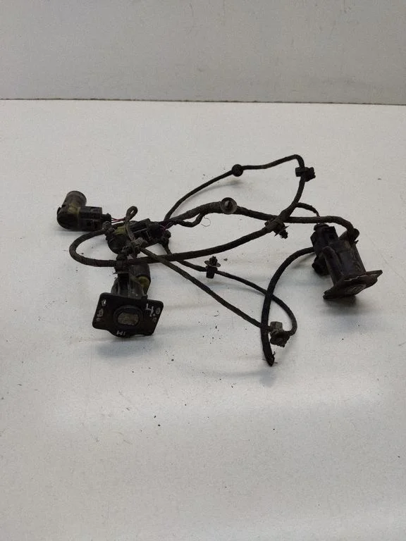 Parkimisandurite (PDC) juhtmestik – Audi A6 Allroad C5 (1999-2005)