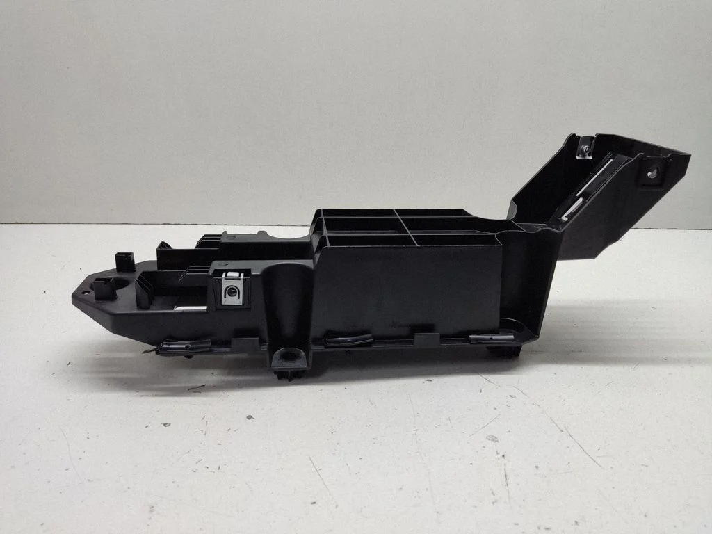 Other center console (tunnel) element 9834675480