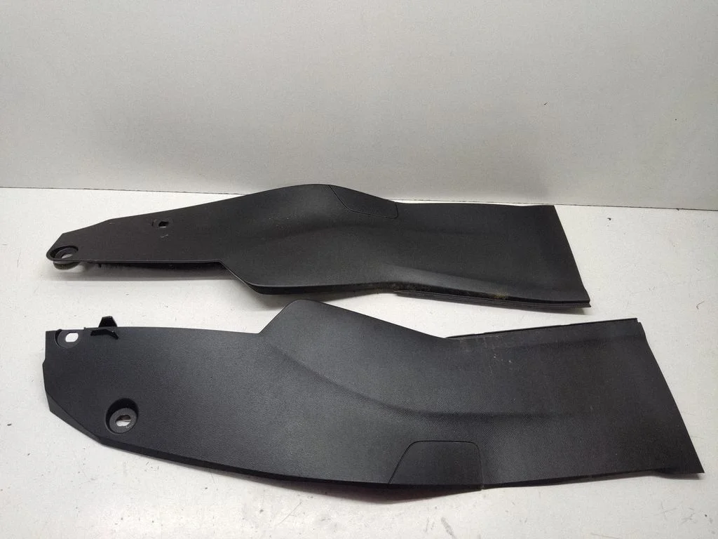 Other center console (tunnel) element 9834680380