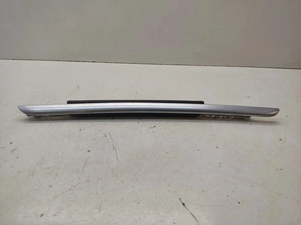 Other center console (tunnel) element A1646800870