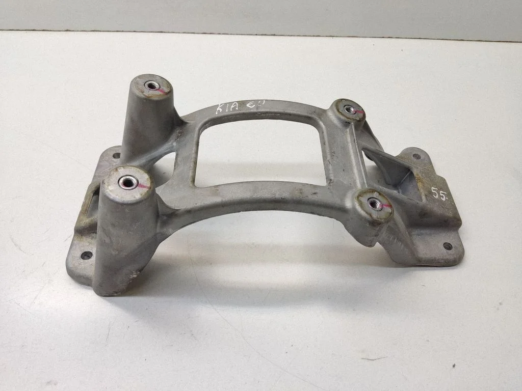 Other center console (tunnel) element – front