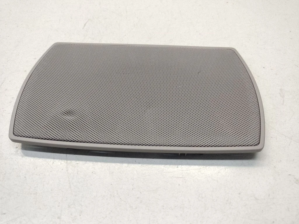 Subwoofer grill/trim – BMW 5 Series F10 F11 (2009-2016)