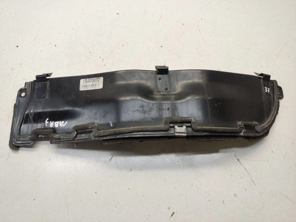 Heat shield in engine bay A2516200978