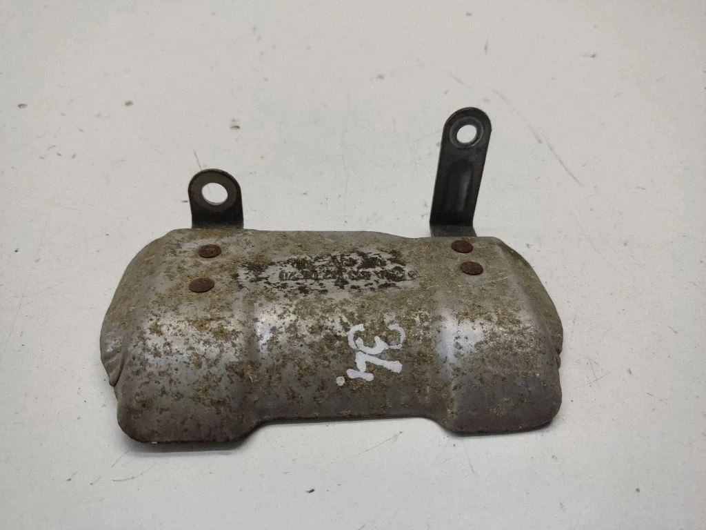 Heat shield in engine bay – Mercedes-Benz Vito Viano W447 (2014-)