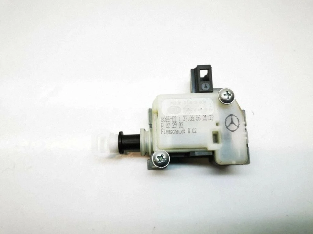 Istme reguleerimismootor – Mercedes-Benz CLS-klass C219 (2003-2011)