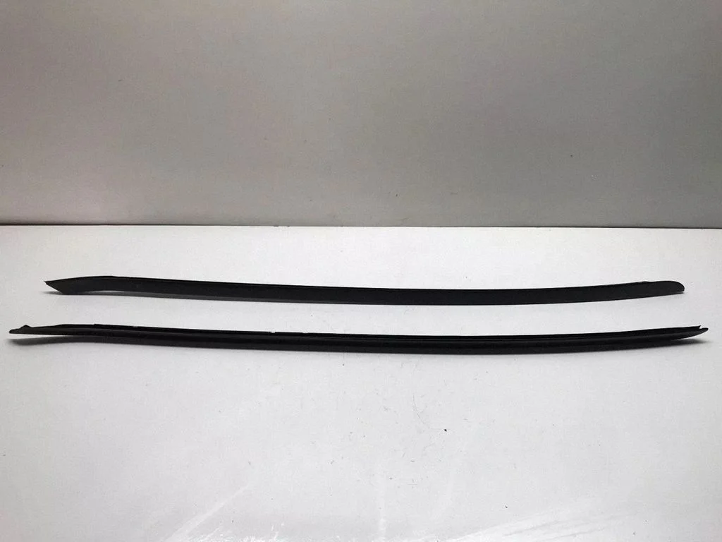 Windshield trim – Audi A6 Allroad C5 (1999-2005)