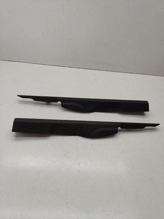Fender end trim – Nissan Qashqai+2 (2008-2010)