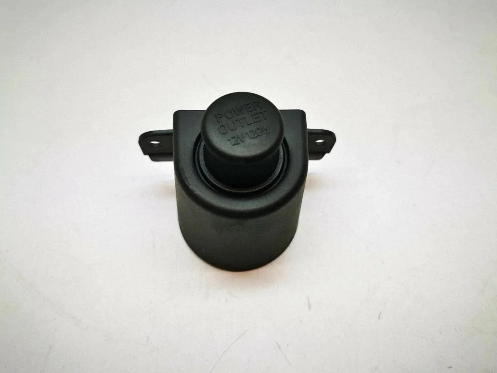 12 V Socket (rear) P12329B19000