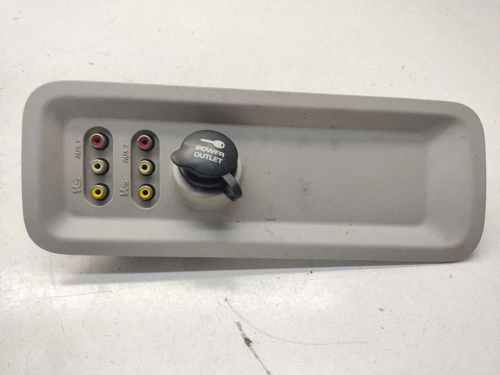 12 V pesa (taga) – Chrysler Grand Voyager V (2007-2015)