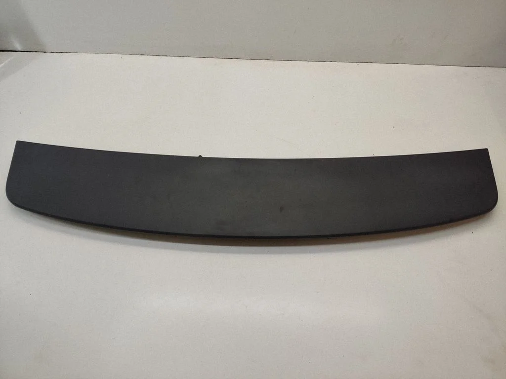 Tagaluugi spoiler – Ford Focus C-MAX (2003-2010)