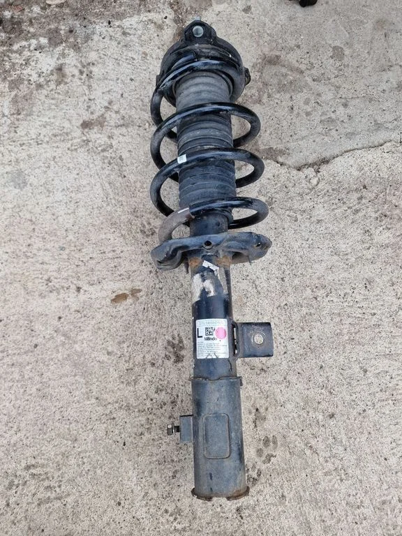 Eesmine amortisaator koos vedruga – Hyundai Tucson TL (2015-)