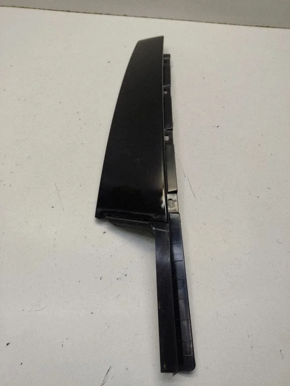Front door glass trim molding – BMW 3 Series G20 G21 (2019-)