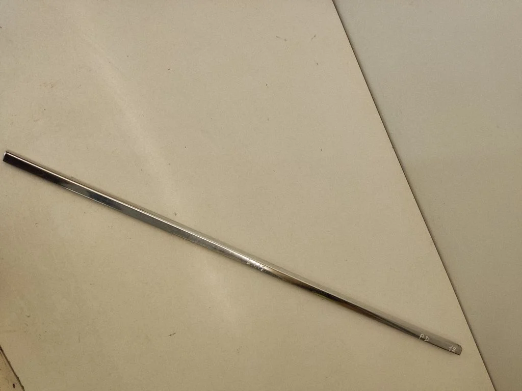 Front door glass trim molding – BMW 5 Series E60 E61 (2004-2010)