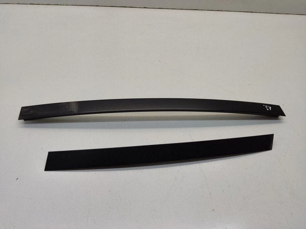Rear door glass trim molding – BMW 5 Series E60 E61 (2004-2010)