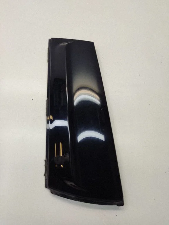 Rear door glass trim molding 51139801547