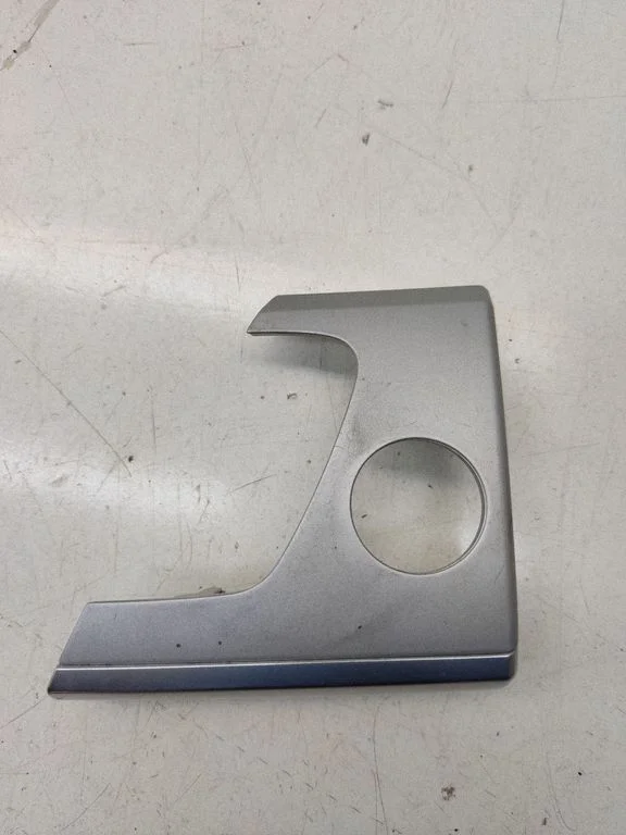 Panel trim 70P1039