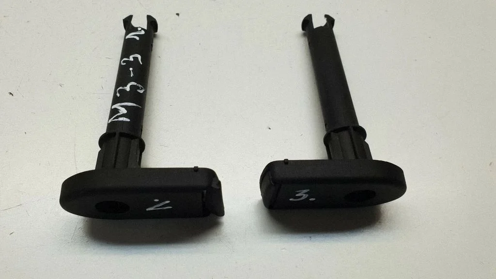 Seat trim – rear