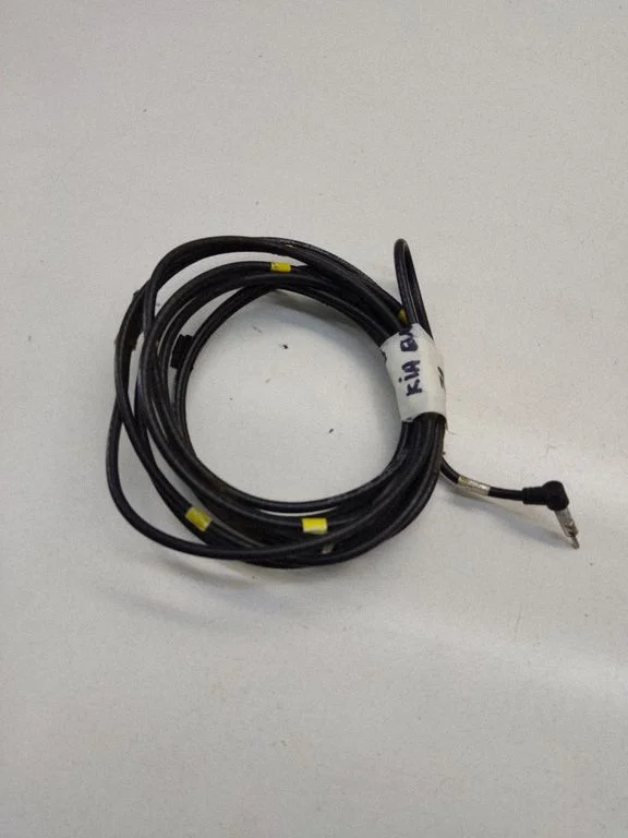 Sound system wiring loom – KIA Sportage (2005-2010)
