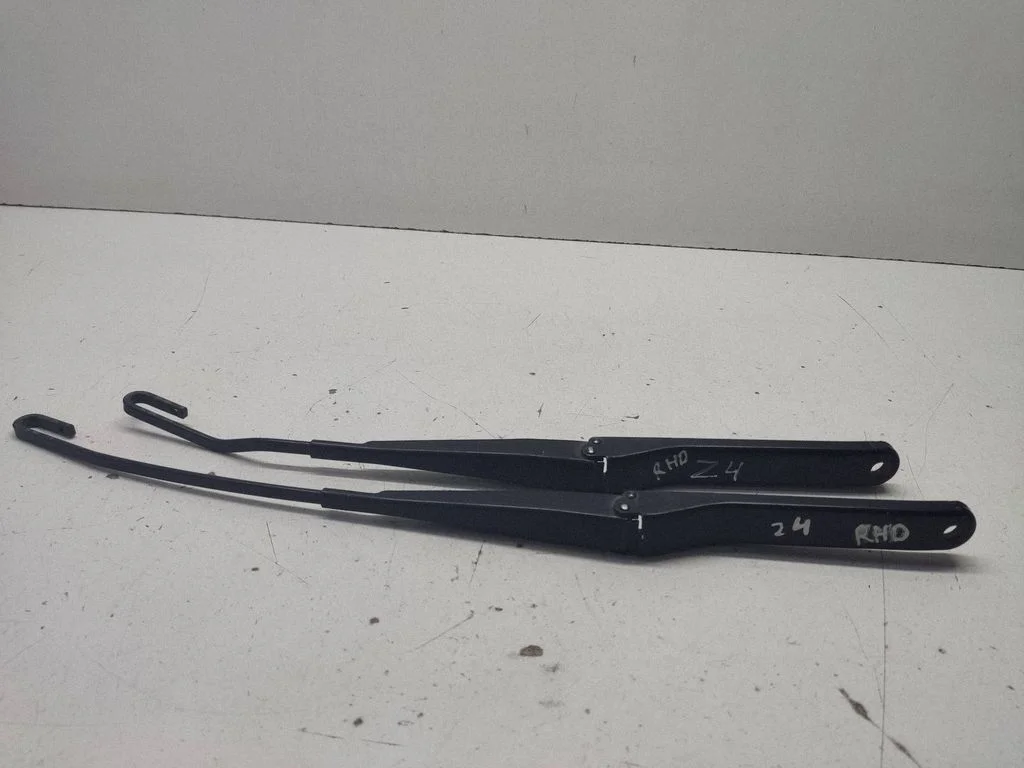 Front wiper blade arm 7011764 – BMW Z4 E85 E86 (2002-2008)