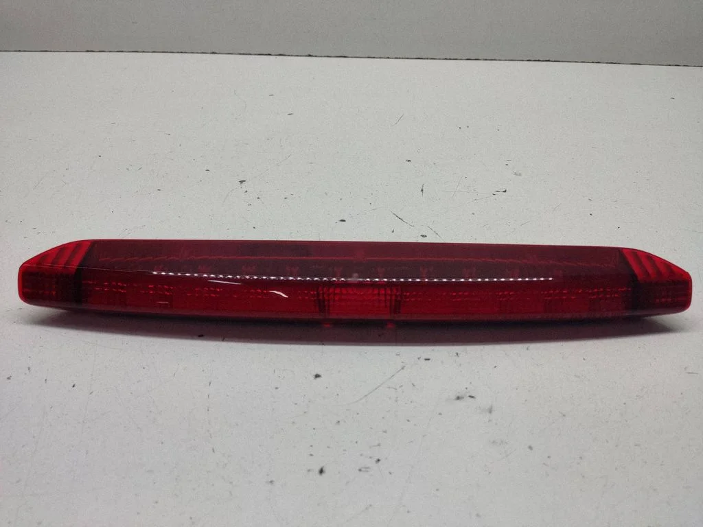 Third/center stoplight – Nissan Murano Z50 (2002-2008)