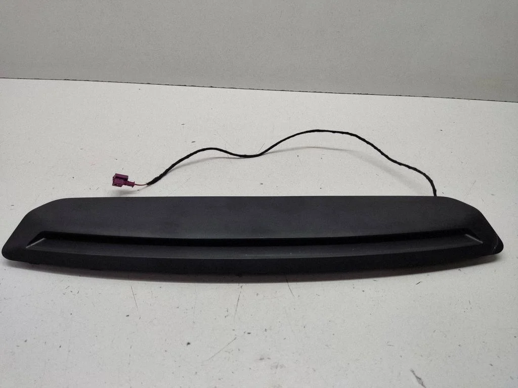 Third/center stoplight – Mercedes-Benz E-Class W213 (2016-)