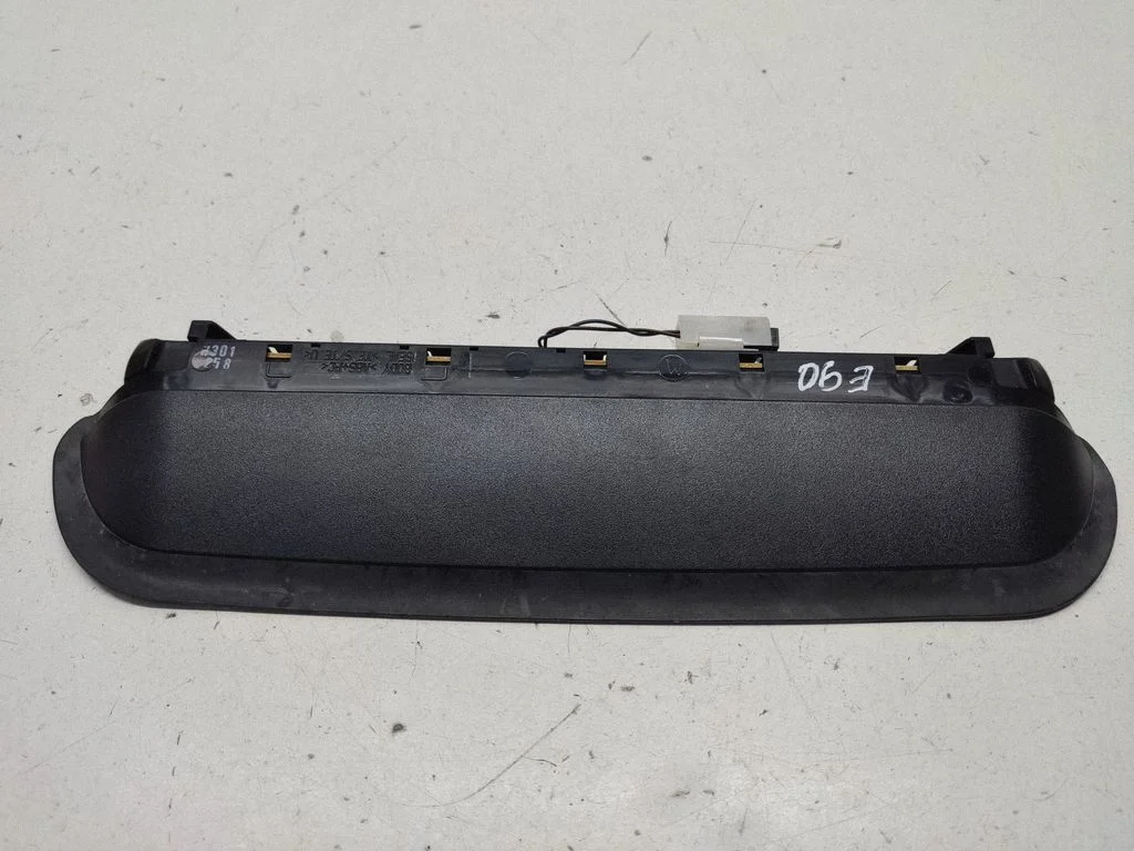 Third/center stoplight – BMW 3 Series E90 E91 (2005-2012)