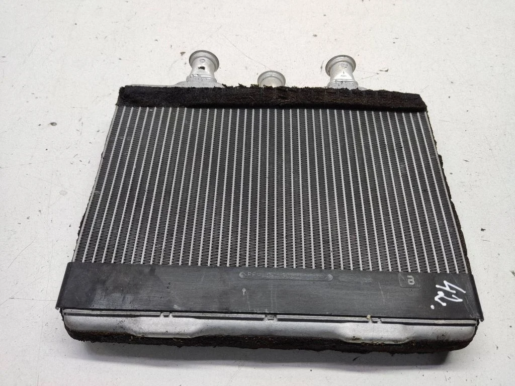 Salongi küttekeha radiaator – BMW 7-seeria E65 E66 (2001-2008)