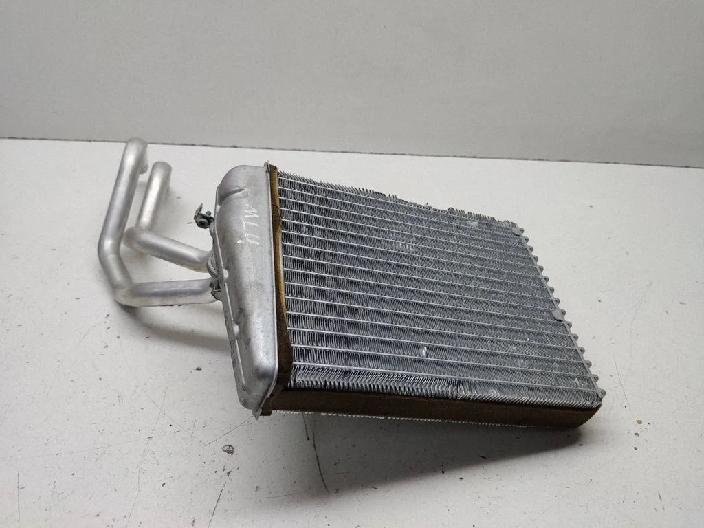 Salongi küttekeha radiaator – Mercedes-Benz ML-klass W164 (2005-2011)
