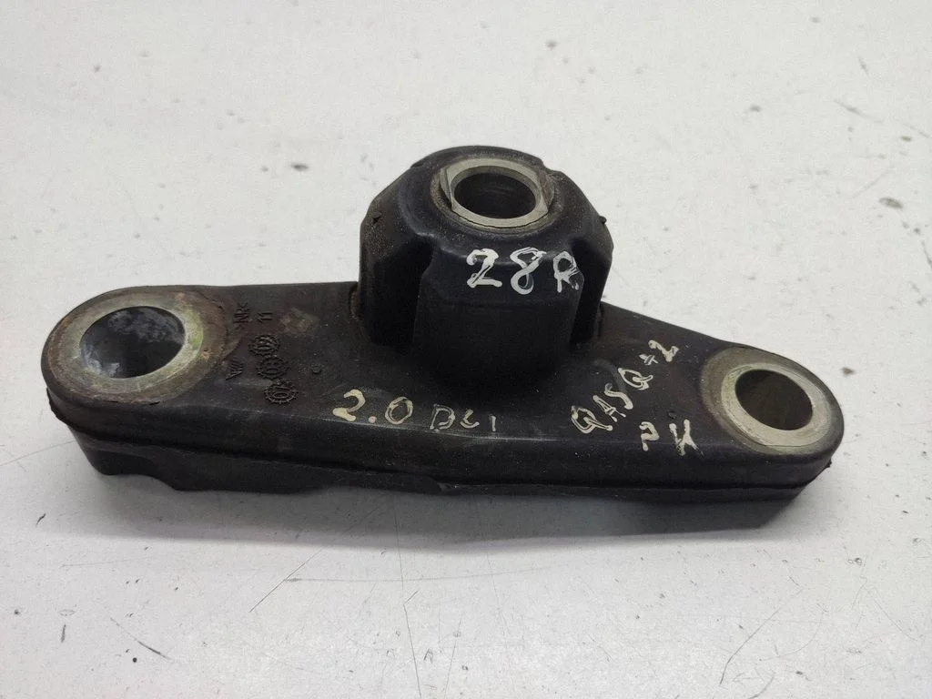 Gearbox mount – left