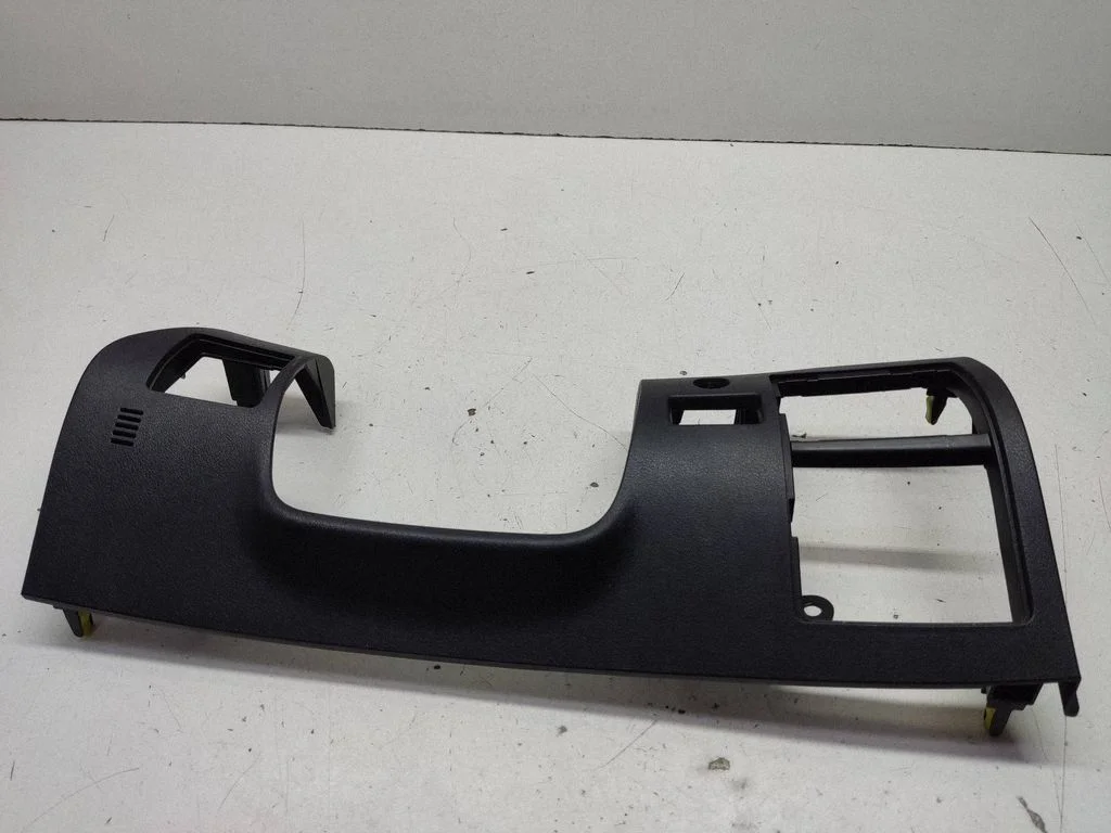 Dashboard lower bottom trim panel – Lexus IS 220D-250-350 (2006-2013)