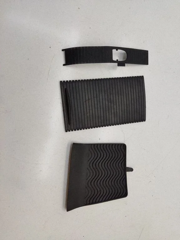 Panel drawer/shelf pad – Saab 9-5 (1998-2005)