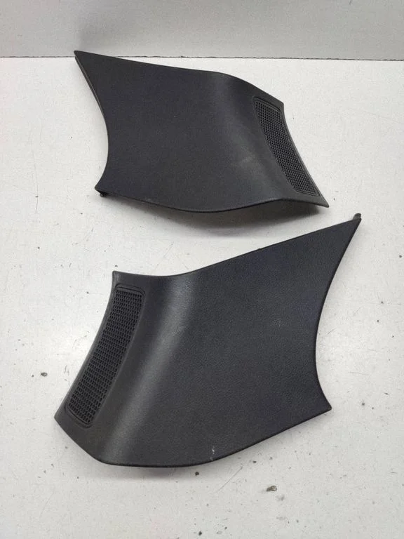 (D)pillar trim (top) 7P5867245