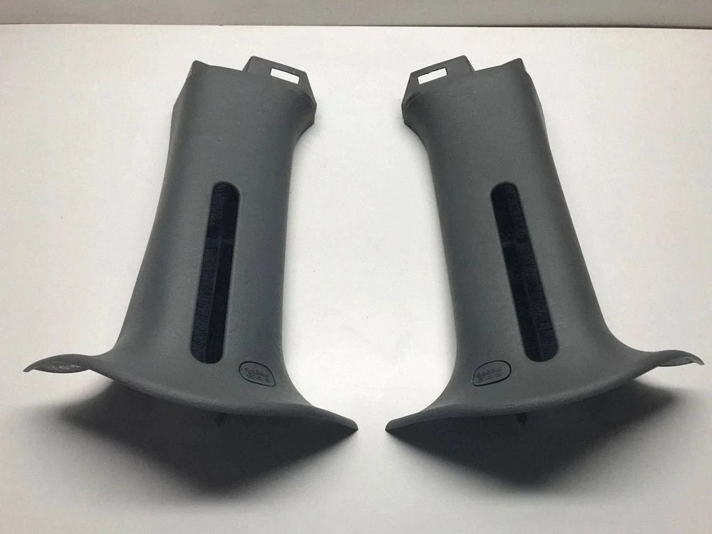 (D)pillar trim (top) 05028277