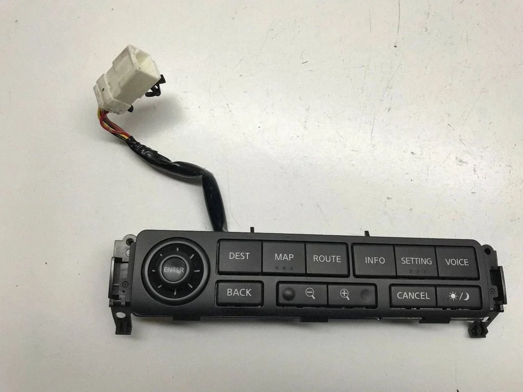 Multifunctional control switch/knob – Nissan Murano Z50 (2002-2008)