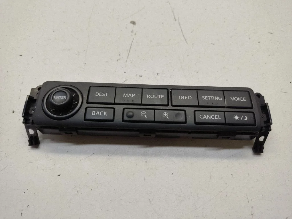 Multifunctional control switch/knob – Nissan Murano Z50 (2002-2008)