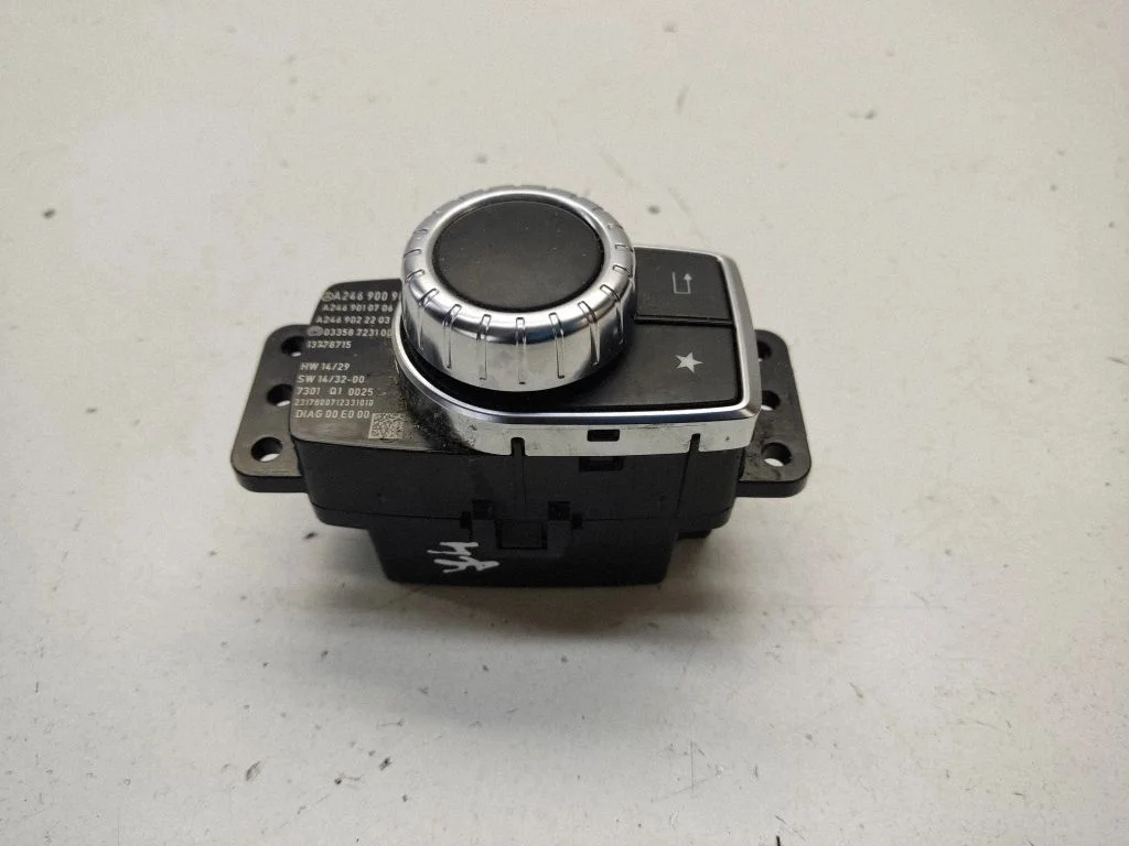 Multifunctional control switch/knob – Mercedes-Benz A-Class W176 (2012-2018)
