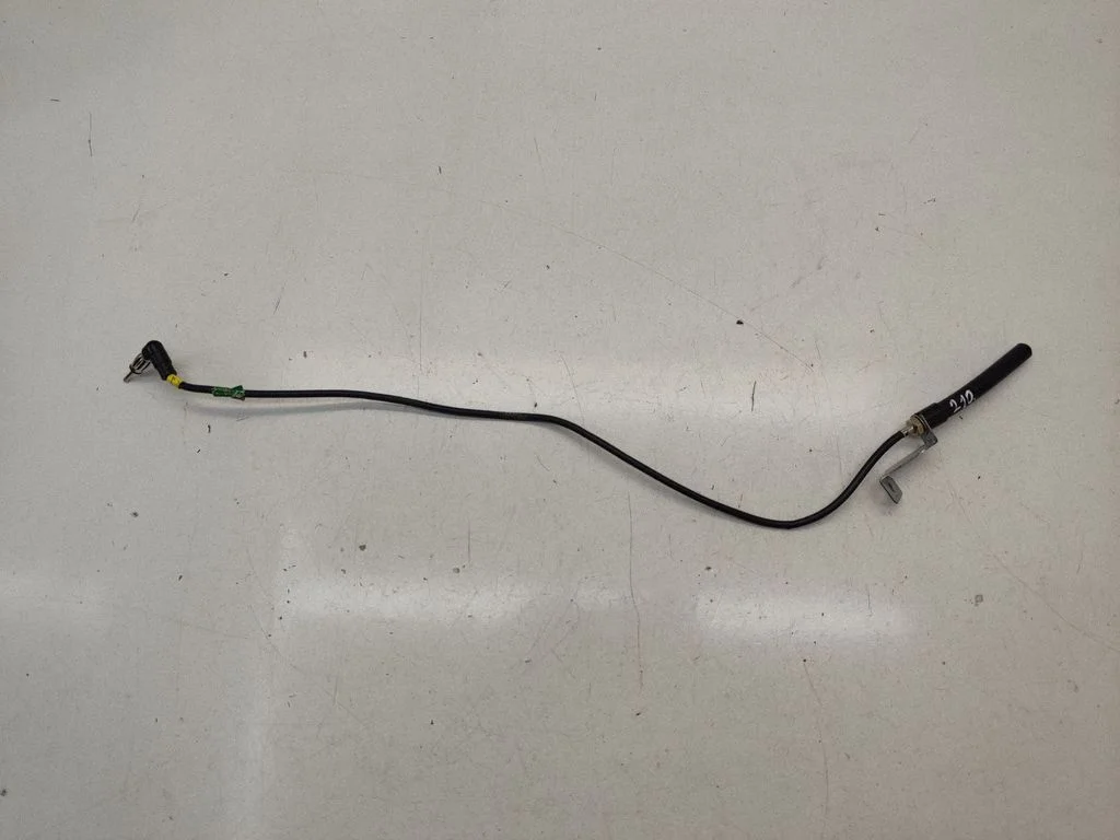 Interior comfort aerial antenna – Hyundai Tucson JM (2004-2009)